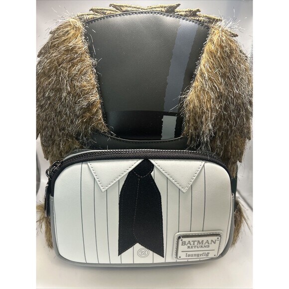 Loungefly Batman Returns Penguin Mini Backpack Limited Edition NWT - Picture 1 of 16